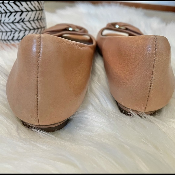 Clarks Artisan Demure Flare Flats - Picture 8 of 13